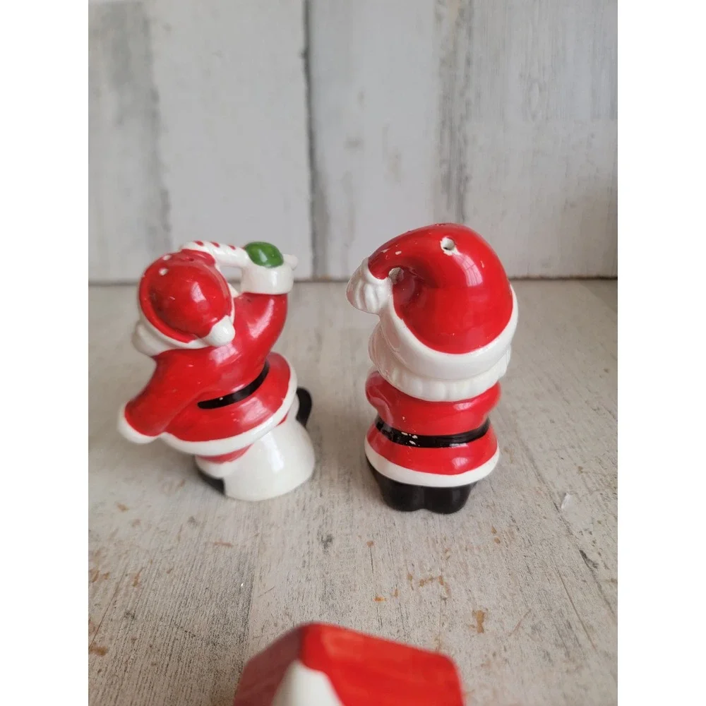 Vintage salt pepper Santa Claus shaker Xmas kitchen ceramic set